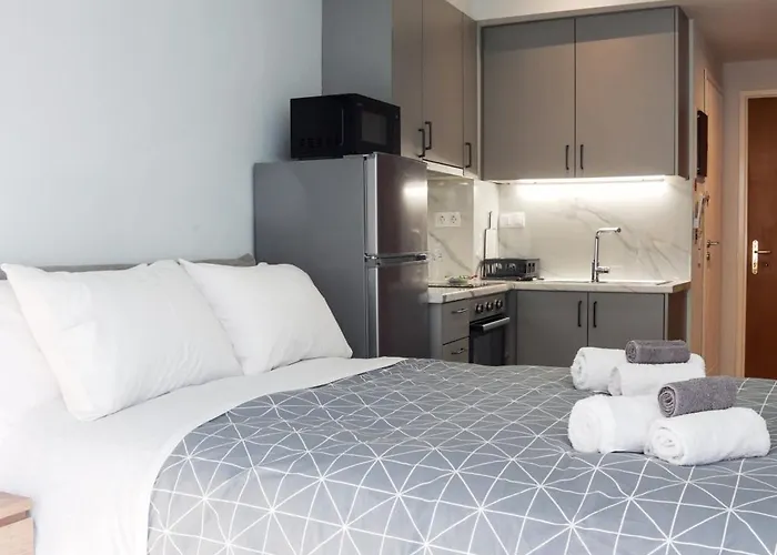 Appartement 4, *