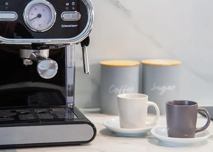 4, * Καλαμάτα